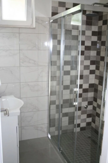 Apartmán Střední Dalmácie - Pisak DA 10505 N5