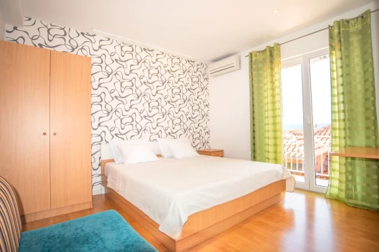 Apartmán Střední Dalmácie - Baška Voda DA 10519 N2