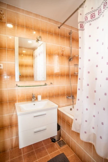 Apartmán Střední Dalmácie - Baška Voda DA 10519 N2