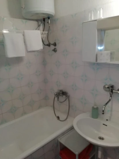 Apartmán Střední Dalmácie - Pisak DA 10525 N1