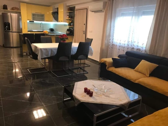 Apartmán Střední Dalmácie - Kaštela DA 10535 N2