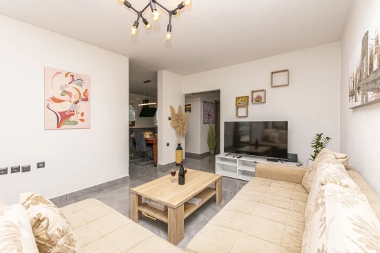 Apartmán Střední Dalmácie - Dugi Rat DA 10542 N1