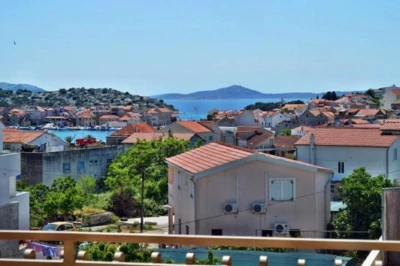 Apartmán Severní Dalmácie - Tribunj (Vodice) DA 10557 N1