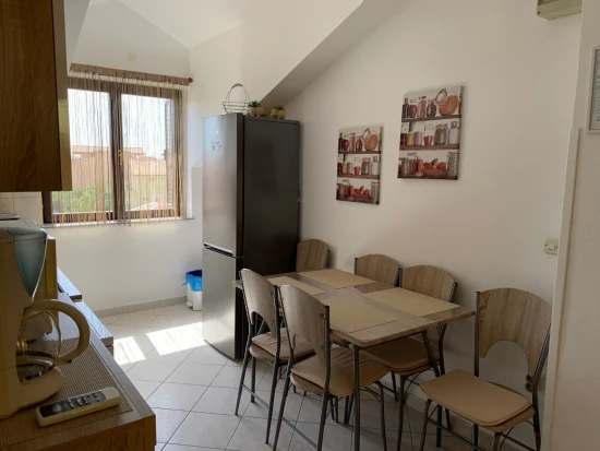 Apartmán Severní Dalmácie - Tribunj (Vodice) DA 10557 N1