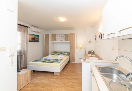 Apartmán Střední Dalmácie - Kaštela DA 10558 N1