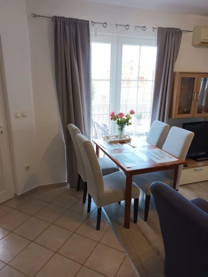 Apartmán Severní Dalmácie - Vodice DA 10566 N2