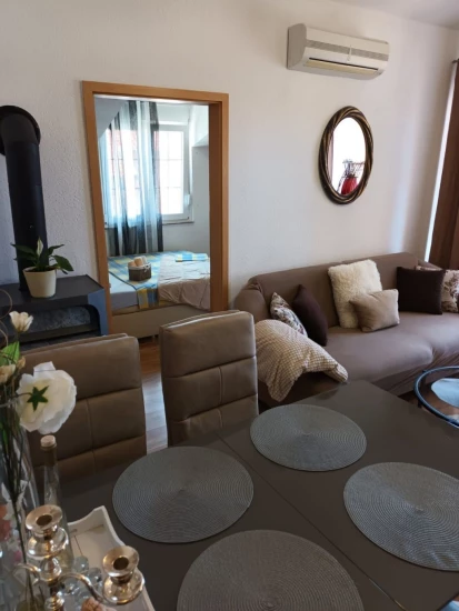 Apartmán Severní Dalmácie - Vodice DA 10566 N4