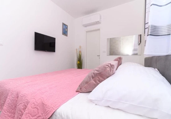 Apartmán Střední Dalmácie - Seget Donji DA 10617 N1