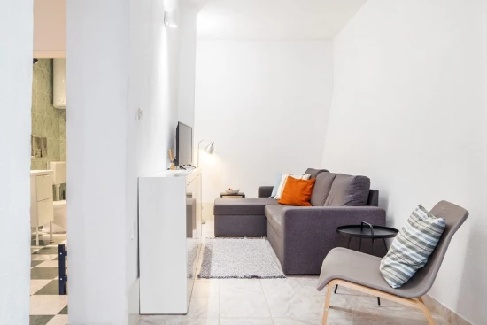 Apartmán Střední Dalmácie - Pisak DA 10644 N2