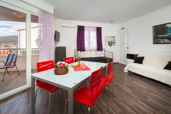 Apartmán Střední Dalmácie - Vinišće DA 10653 N1