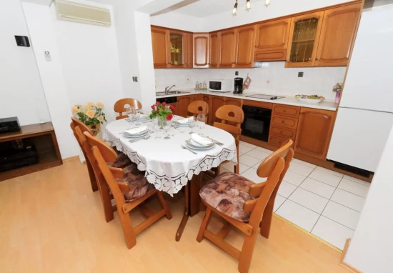 Apartmán Střední Dalmácie - Makarska DA 10677 N1