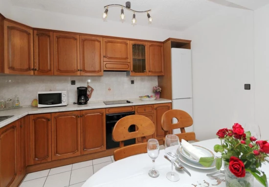 Apartmán Střední Dalmácie - Makarska DA 10677 N1