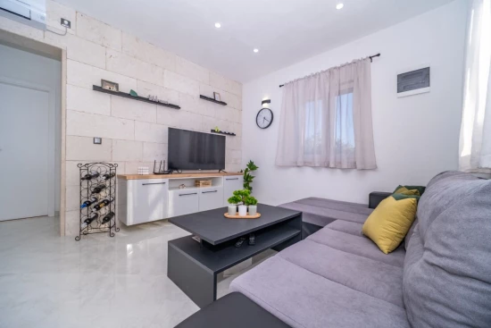 Vila s bazénem Ostrov Brač - Pučišća OS 11838 N1