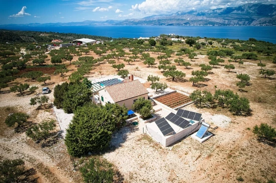 Vila s bazénem Ostrov Brač - Pučišća OS 11838 N1