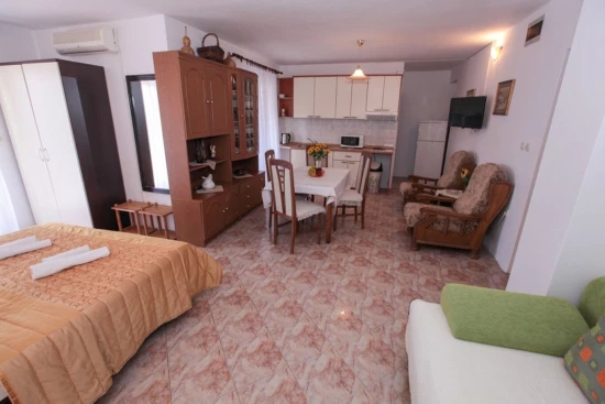 Apartmán Střední Dalmácie - Zaostrog (Makarska) DA 10741 N8