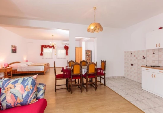 Apartmán Střední Dalmácie - Podstrana DA 10788 N2