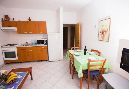 Apartmán Střední Dalmácie - Krilo Jesenice DA 10795 N2