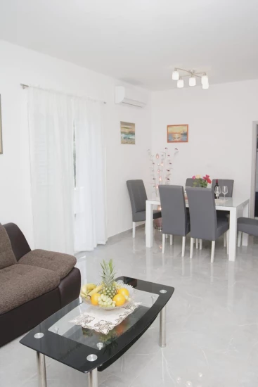 Apartmán Střední Dalmácie - Seget Vranjica DA 17014 N1