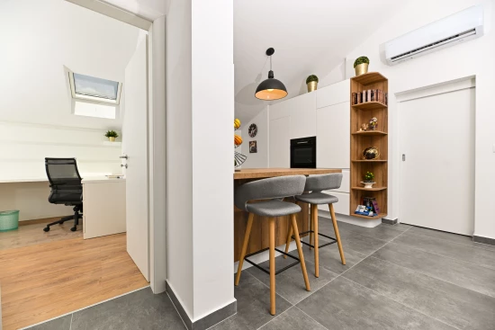 Apartmán Střední Dalmácie - Okrug Gornji DA 17025 N5