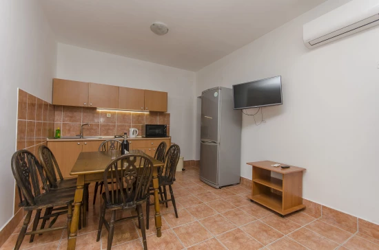 Apartmán Severní Dalmácie - Tribunj (Vodice) DA 17026 N4