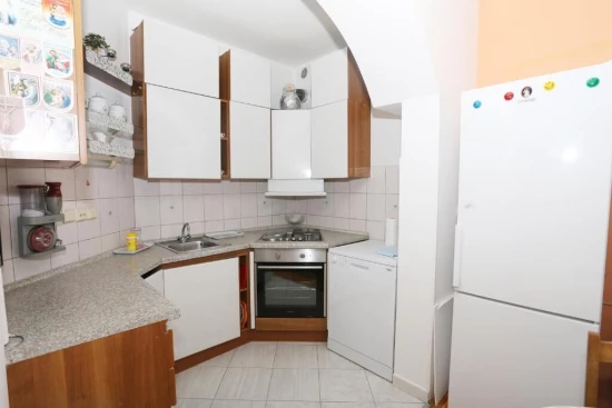 Apartmán Střední Dalmácie - Dugi Rat DA 17038 N1