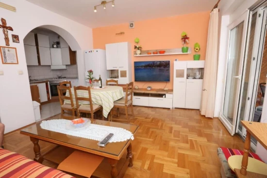 Apartmán Střední Dalmácie - Dugi Rat DA 17038 N1