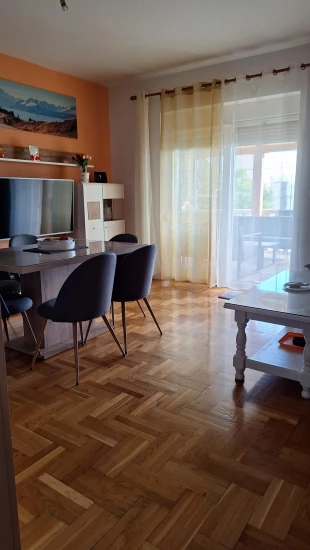 Apartmán Střední Dalmácie - Dugi Rat DA 17038 N1