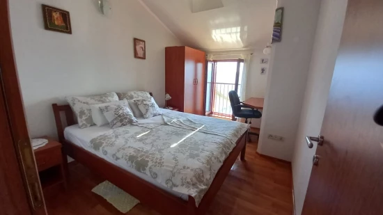 Apartmán Střední Dalmácie - Pisak DA 17053 N1