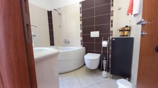 Apartmán Střední Dalmácie - Pisak DA 17053 N1