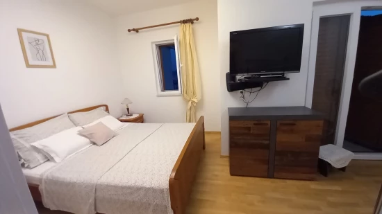 Apartmán Střední Dalmácie - Pisak DA 17053 N2