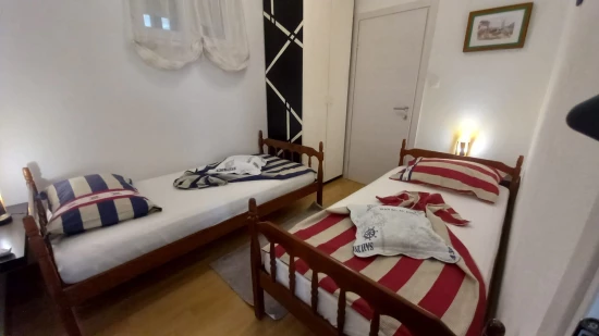 Apartmán Střední Dalmácie - Pisak DA 17053 N2