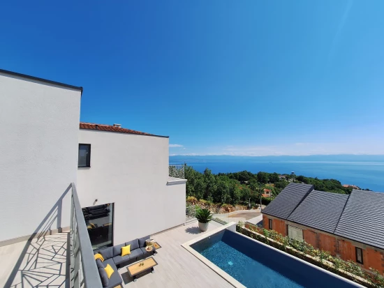 Vila s bazénem Kvarner - Sveta Jelena KV 10248 N1