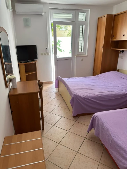 Apartmán Střední Dalmácie - Baška Voda DA 17061 N1