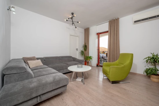 Apartmán Střední Dalmácie - Okrug Gornji DA 17081 N1