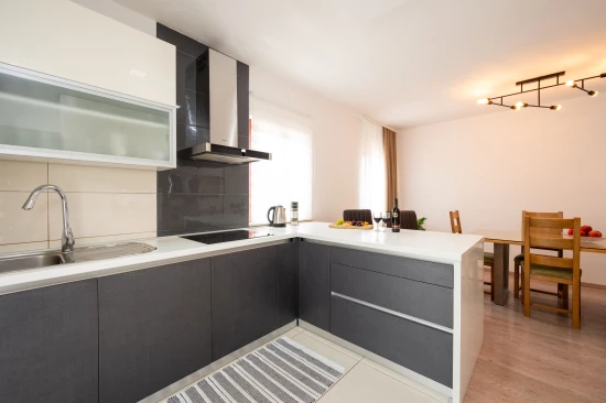 Apartmán Střední Dalmácie - Okrug Gornji DA 17081 N1