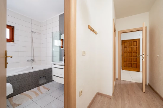 Apartmán Střední Dalmácie - Okrug Gornji DA 17081 N1