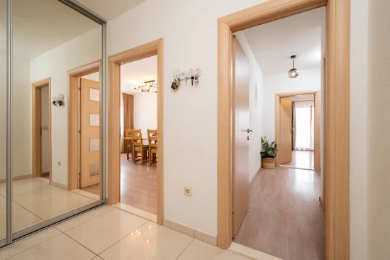 Apartmán Střední Dalmácie - Okrug Gornji DA 17081 N1