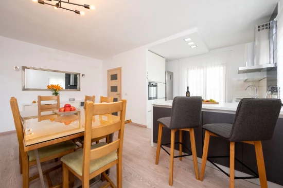 Apartmán Střední Dalmácie - Okrug Gornji DA 17081 N1