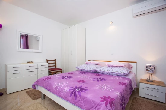 Apartmán Střední Dalmácie - Baška Voda DA 17096 N1