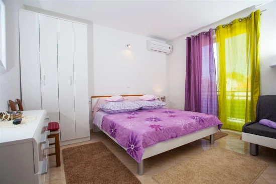 Apartmán Střední Dalmácie - Baška Voda DA 17096 N1