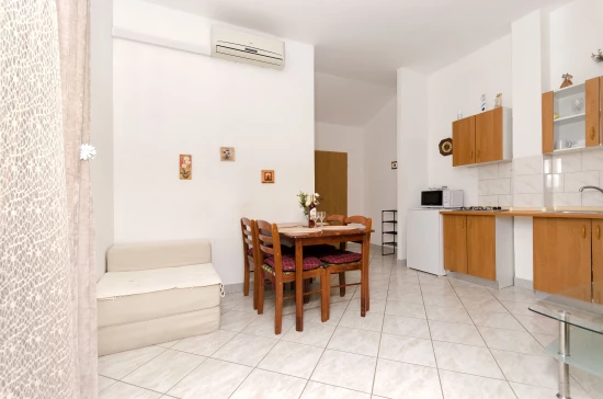 Apartmán Severní Dalmácie - Tribunj (Vodice) DA 70329 N1