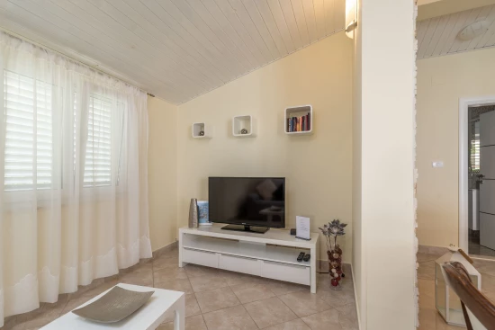 Apartmán Střední Dalmácie - Okrug Gornji DA 70335 N1