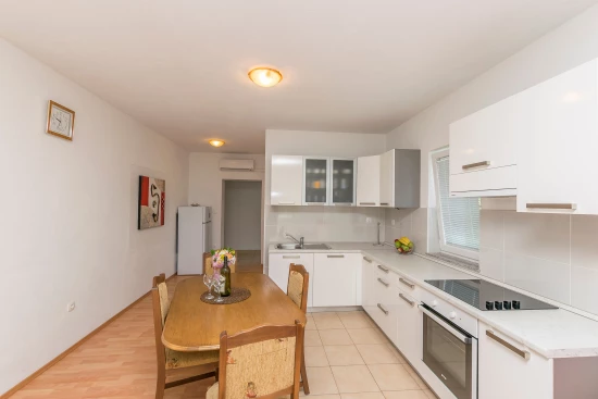 Apartmán Severní Dalmácie - Pirovac DA 4203 N2