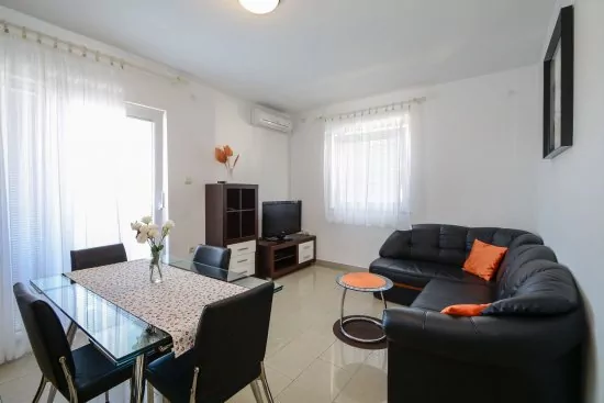 Apartmán Severní Dalmácie - Vodice DA 4107 N2