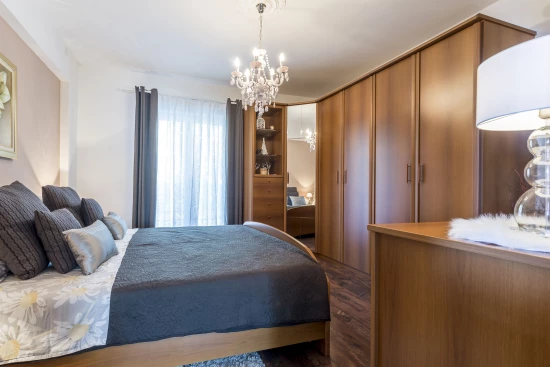 Apartmán Střední Dalmácie - Okrug Gornji DA 3308 N1