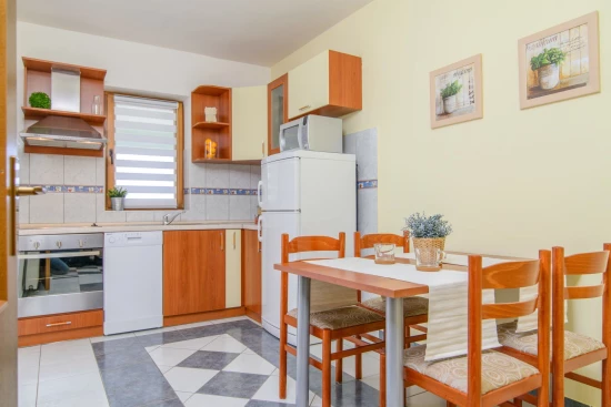 Apartmán Střední Dalmácie - Okrug Gornji DA 3309 N1