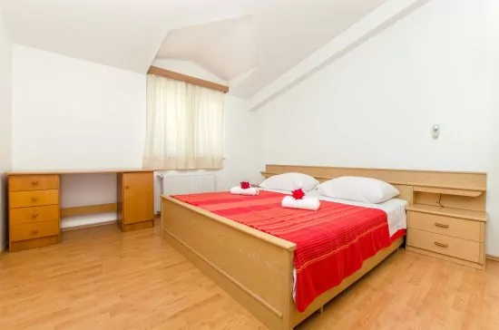 Apartmán Střední Dalmácie - Dugi Rat DA 2801 N1