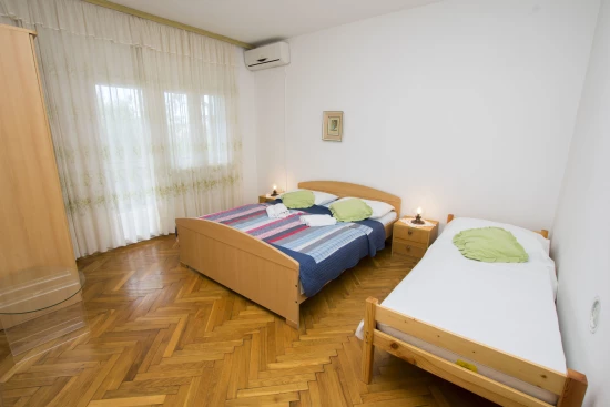 Apartmán Severní Dalmácie - Pirovac DA 4205 N1