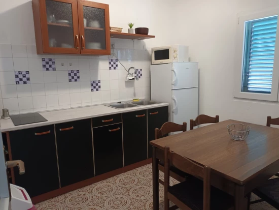 Apartmán Severní Dalmácie - Pirovac DA 4205 N1