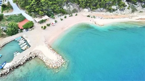 Letecký pohled na pláž - Beach Ruskamen.